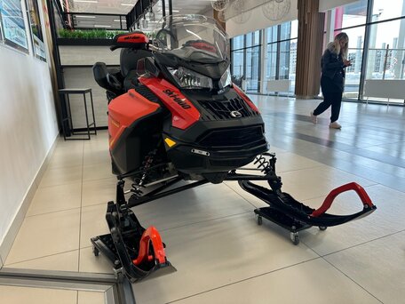 2021 BRP Ski-Doo Expedition Xtreme 850, красный, 2200000 рублей, вид 2