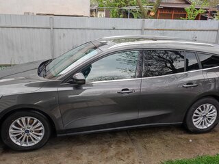 2020 Ford Focus IV, серый, 1350000 рублей, вид 3