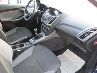 2014 Ford Focus III, синий, 995000 рублей, вид 4