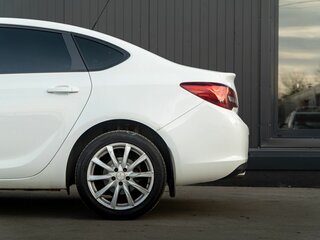 2013 Opel Astra J Рестайлинг, белый, 840000 рублей, вид 5