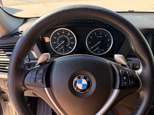 2008 BMW X6 35i 6-speed I (E71), золотистый, 1890000 рублей - вид 21
