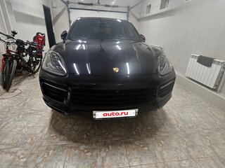 2018 Porsche Cayenne III, чёрный, 5900000 рублей, вид 3