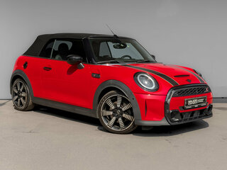 2022 Mini Hatch Cooper S III (F55/F56) Рестайлинг 2, красный, 3915000 рублей, вид 3