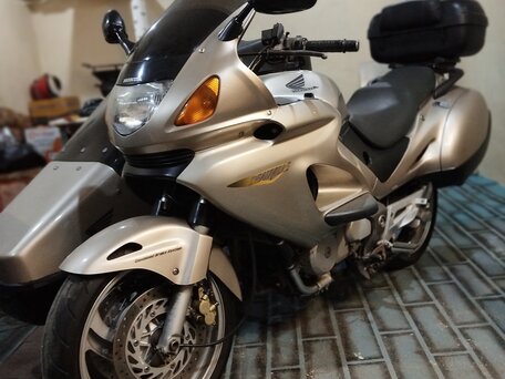 1999 Honda NT650V Deauville, золотистый, 450000 рублей, вид 1
