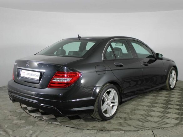 2012 Mercedes-Benz C-Класс 180 BlueEFFICIENCY III (W204) Рестайлинг, чёрный - вид 3