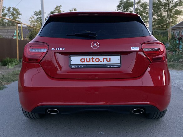 2014 Mercedes-Benz A-Класс 180 III (W176), красный - вид 9