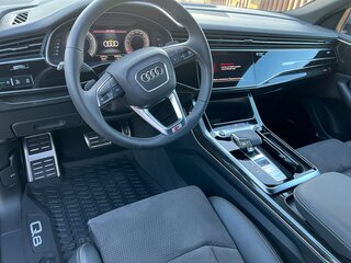 2021 Audi Q8 55 TFSI I (4M), серый, 7973188 рублей, вид 2