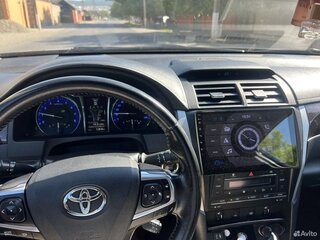 2015 Toyota Camry VII (XV50) Рестайлинг, чёрный, 2100000 рублей, вид 5