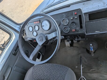 2007 ГАЗ 3307, белый, 330000 рублей, вид 5