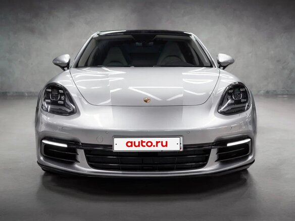2018 Porsche Panamera 4 II, серый, 5900000 рублей - вид 1