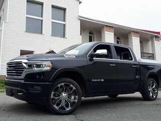 2023 Ram 1500 Crew Cab V, чёрный, 9339528 рублей, вид 1