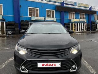 2016 Toyota Camry VII (XV50) Рестайлинг, чёрный, 1700000 рублей, вид 1