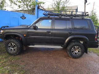 2002 Nissan Patrol V (Y61), чёрный, 2000000 рублей, вид 5