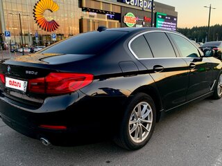 2020 BMW 5 серии 520d xDrive VII (G30/G31/G38), чёрный, 3620000 рублей, вид 3