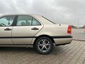 1994 Mercedes-Benz C-Класс 200 I (W202), золотистый - вид 5