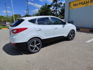 2015 Hyundai ix35 I Рестайлинг, белый, 1599999 рублей, вид 3