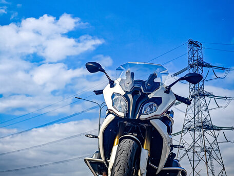 2016 BMW R 1200 RS, белый, 1150000 рублей, вид 1