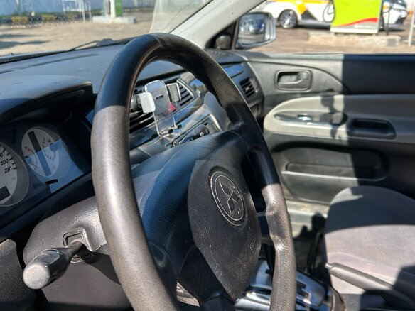 2004 Mitsubishi Lancer IX, серебристый, 300000 рублей - вид 5