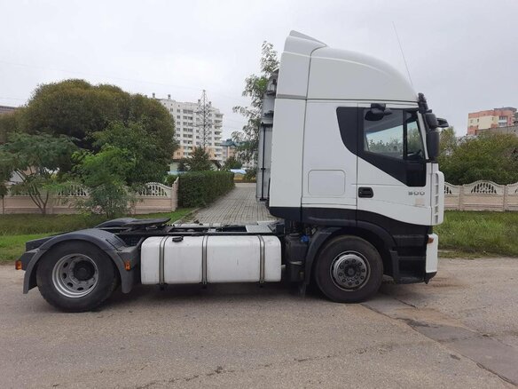 2011 Iveco Stralis, белый, 3650000 рублей - вид 2