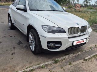 2011 BMW X6 50i 8-speed I (E71), белый, 3000000 рублей, вид 2