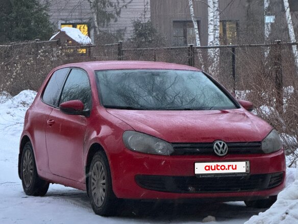 2011 Volkswagen Golf VI, красный, 750000 рублей - вид 1