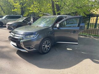 2018 Mitsubishi Outlander III Рестайлинг 2, серый, 2440000 рублей, вид 2