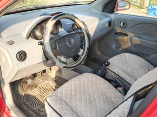 2004 Chevrolet Aveo I, красный, 295000 рублей, вид 5