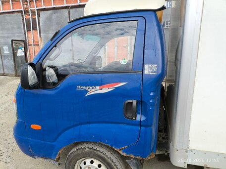 2011 Kia Bongo, синий, 655000 рублей, вид 3