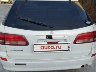 2002 Nissan Avenir II (W11), белый, 478000 рублей, вид 2