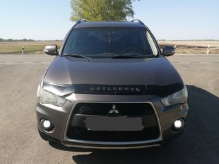 2010 Mitsubishi Outlander II Рестайлинг, коричневый, 1200000 рублей, вид 2