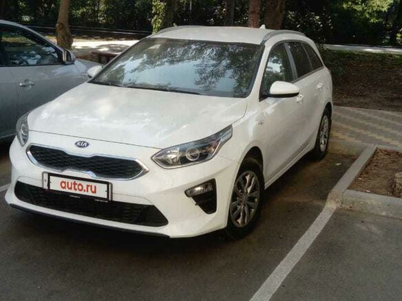 2019 Kia Ceed III, белый, 2000000 рублей