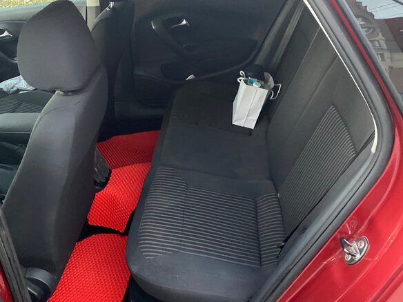 2012 Volkswagen Polo V, красный, 810000 рублей - вид 14