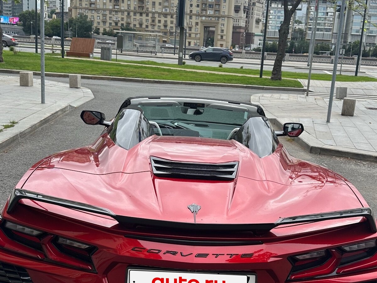 Спорткар Chevrolet Corvette стал участником массового ДТП на Минской