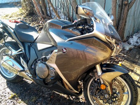 2013 Honda VFR 1200, серый, 1100000 рублей, вид 2
