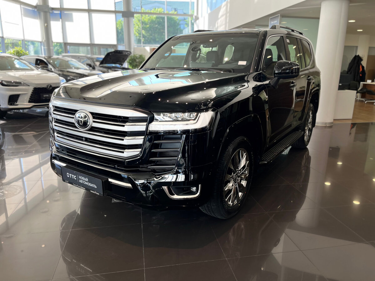 Открыть фотографии: Toyota Land Cruiser 300 Series