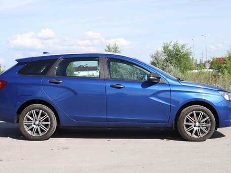 2021 Lada (ВАЗ) Vesta SW I, синий, 974783 рублей, вид 4