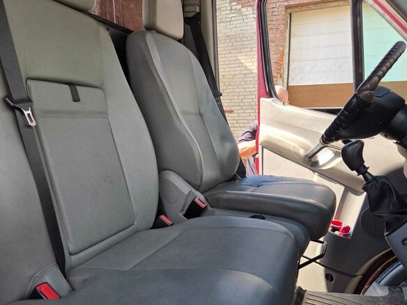 2009 Volkswagen Crafter, пурпурный, 1299000 рублей - вид 2