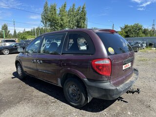 2002 Chrysler Voyager IV, красный, 270000 рублей, вид 5