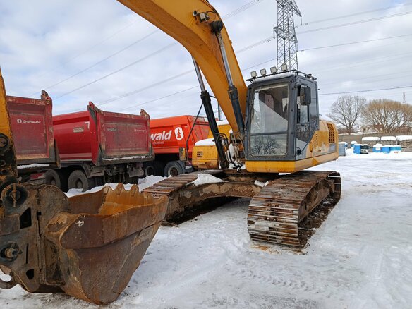 2023 LiuGong CLG 925E, жёлтый, 4940000 рублей
