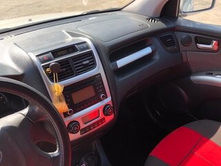 2010 Kia Sportage II Рестайлинг, серебристый, 860000 рублей, вид 5