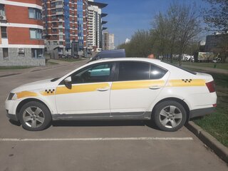 2015 Skoda Octavia III (A7), белый, 599000 рублей, вид 2