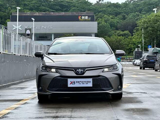 2023 Toyota Corolla XII (E210), серебристый, 1849000 рублей, вид 2