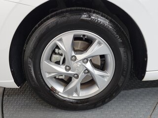 2020 Hyundai Avante VII, белый, 1380000 рублей, вид 5