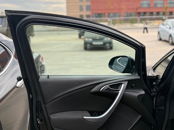 2014 Opel Astra J Рестайлинг, чёрный, 835000 рублей - вид 22