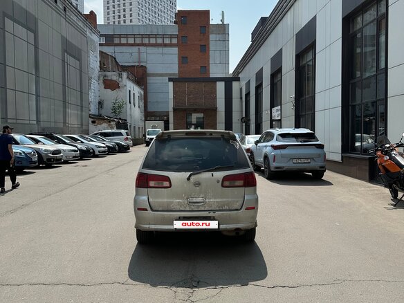 2001 Nissan Prairie III (M12), серебристый, 280000 рублей - вид 5