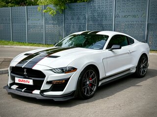 2019 Ford Mustang VI Рестайлинг, белый, 5800000 рублей, вид 3