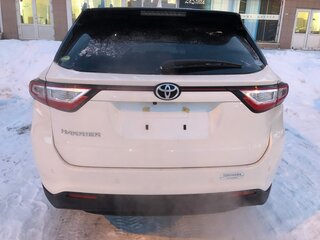 2018 Toyota Harrier III (XU60) Рестайлинг, белый, 3300000 рублей, вид 4
