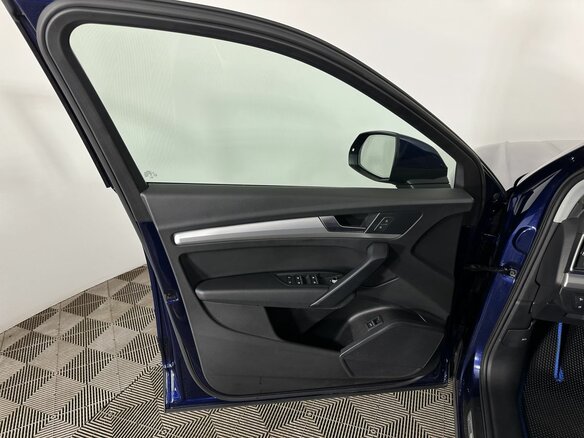 2021 Audi Q5 45 TFSI II (FY) Рестайлинг, синий, 4100000 рублей - вид 7