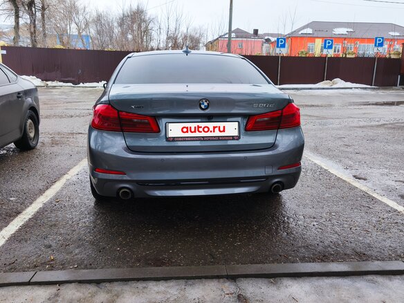 2017 BMW 5 серии 520d xDrive VII (G30/G31/G38), серый, 3200000 рублей - вид 3