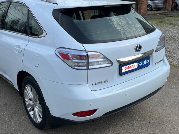 2010 Lexus RX 450h III, белый, 2800000 рублей - вид 18